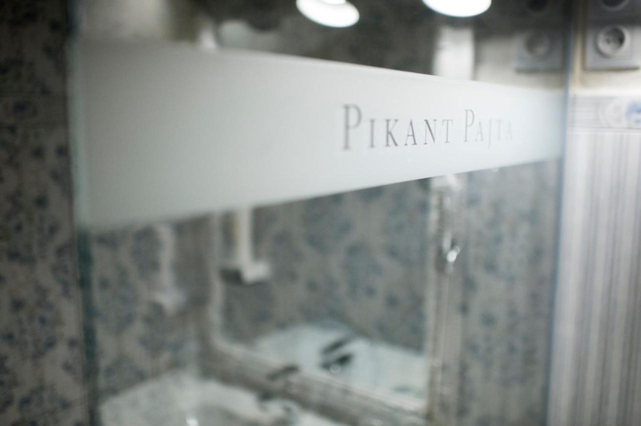 Pajta Apartman Es Vendeghaz Tata Ngoại thất bức ảnh